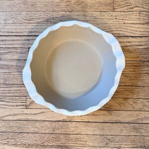 Pampered Chef ceramic pie dish